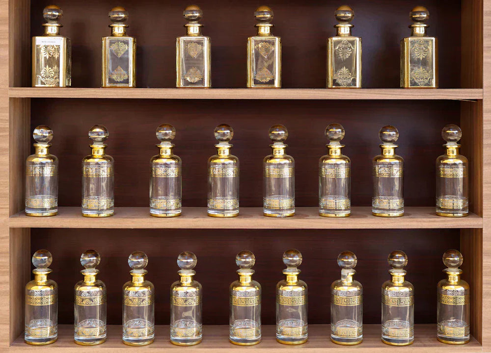 Historia odlewek perfum w indyjskiej kulturze - tradycyjne zapachy i ich znaczenie